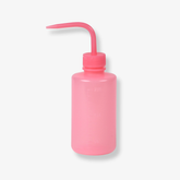 SQUEEZE BOTTLES